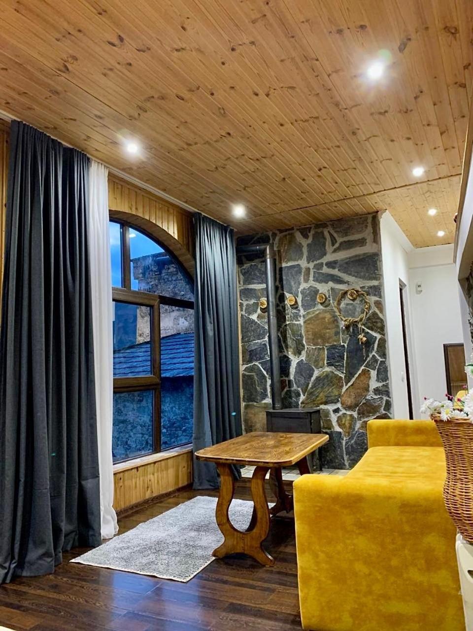 Guest House Keti Margiani Mestia Dış mekan fotoğraf